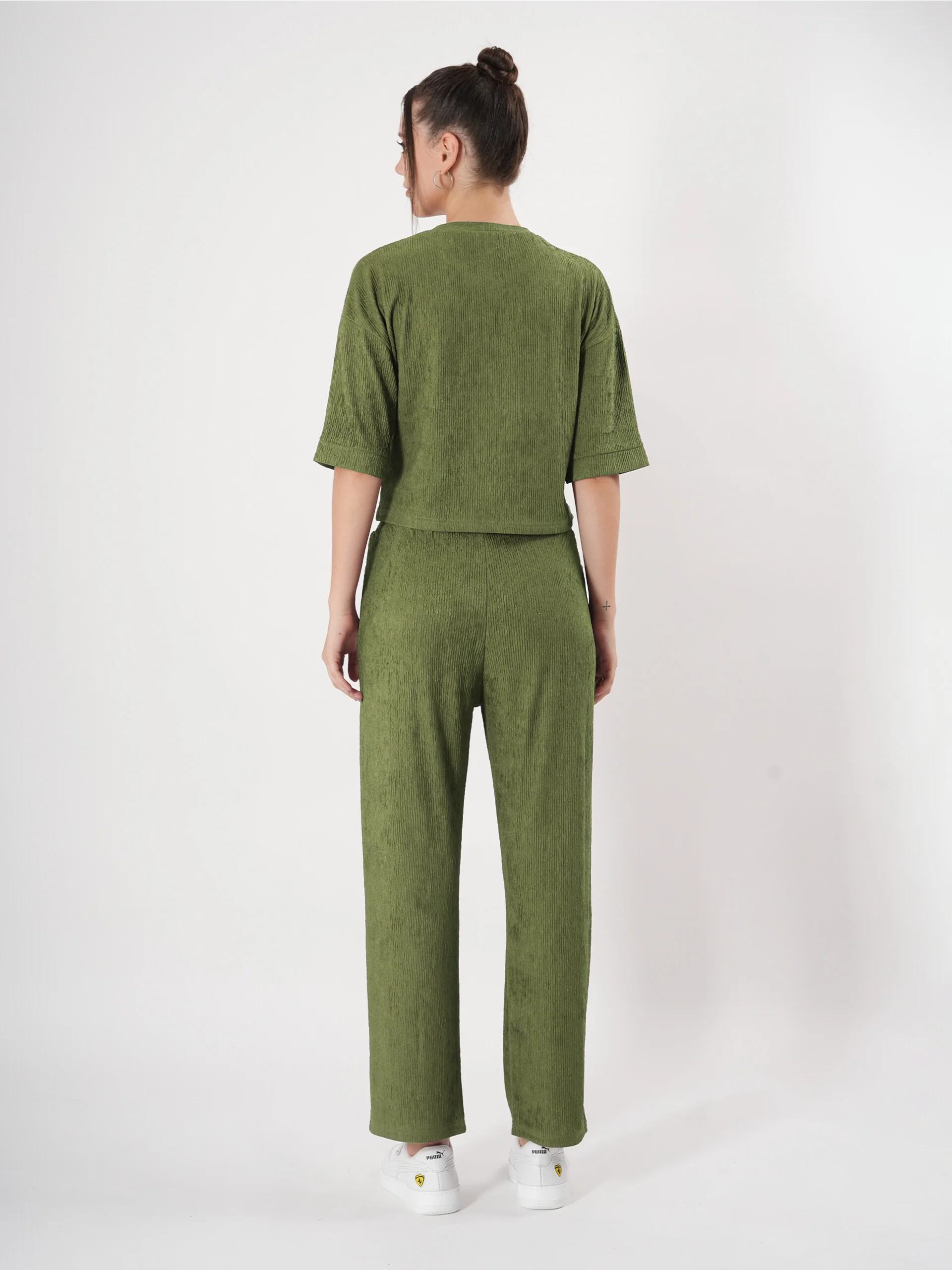 Clobug Crinkle co ord set with Round Neck & Half Sleeve - Image 21