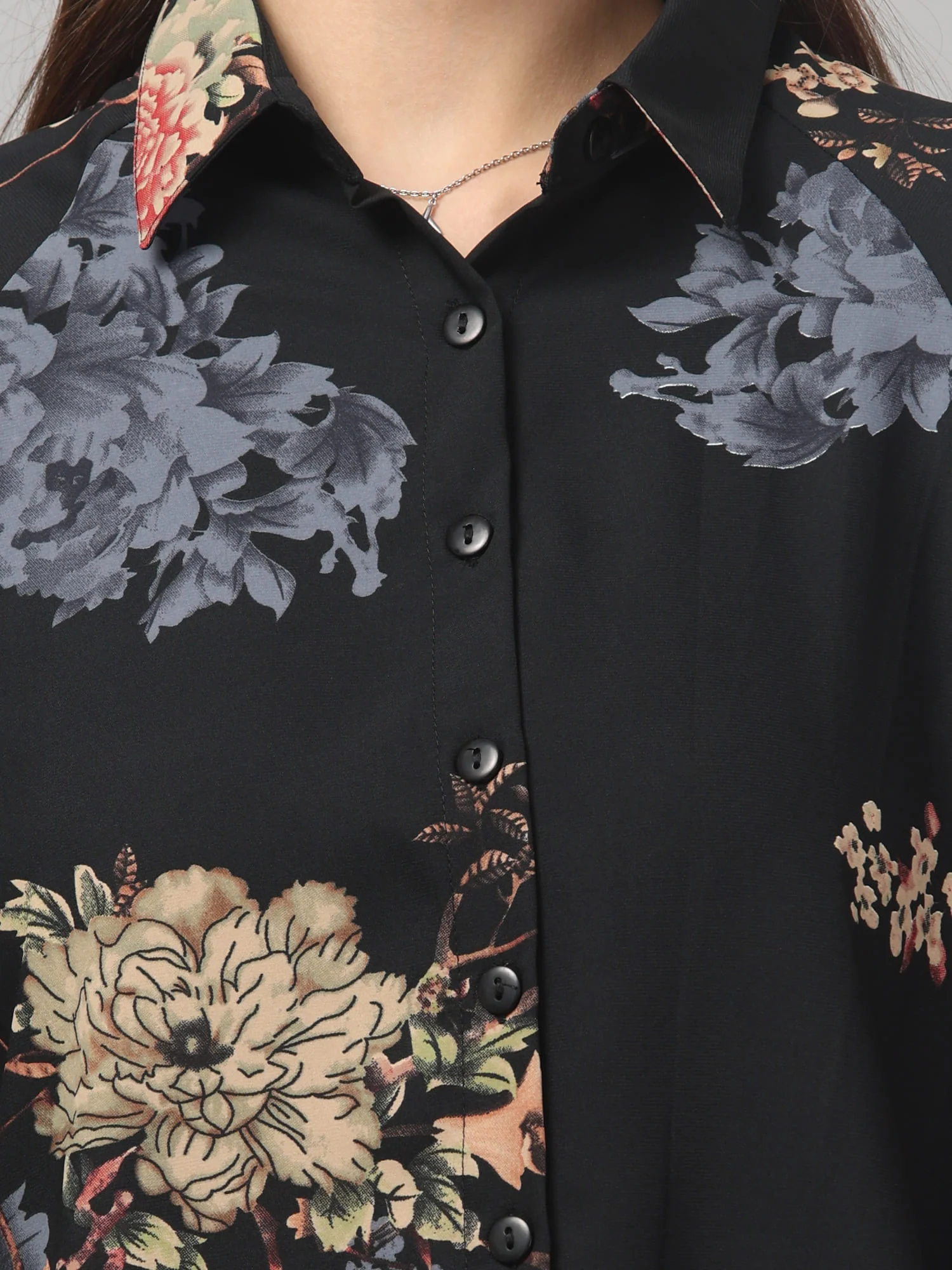 Floral Printed Butterfly Sleeve Top - Image 9