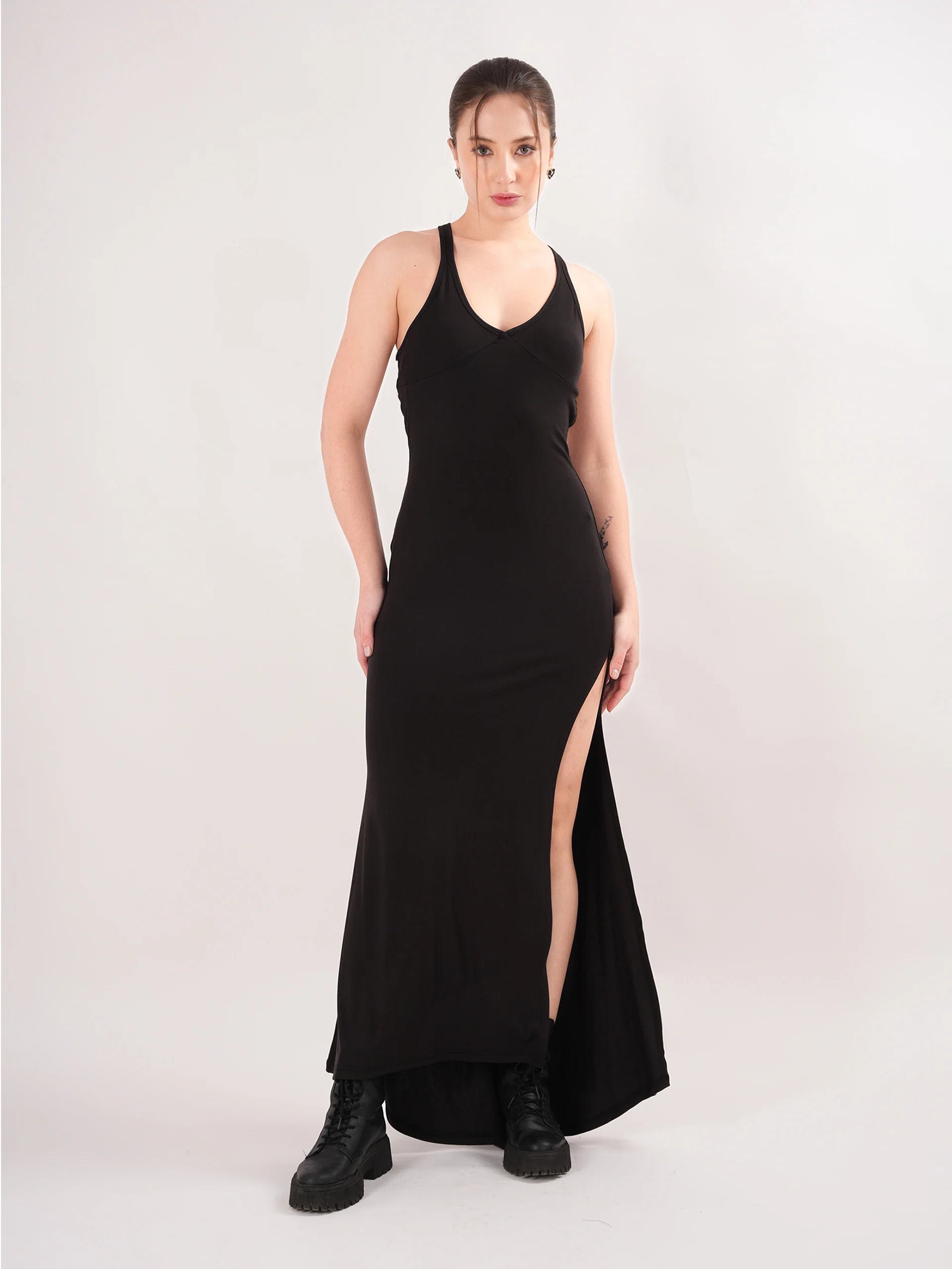 Glamorous Black Fishtail Dress with Open Back - Image 9