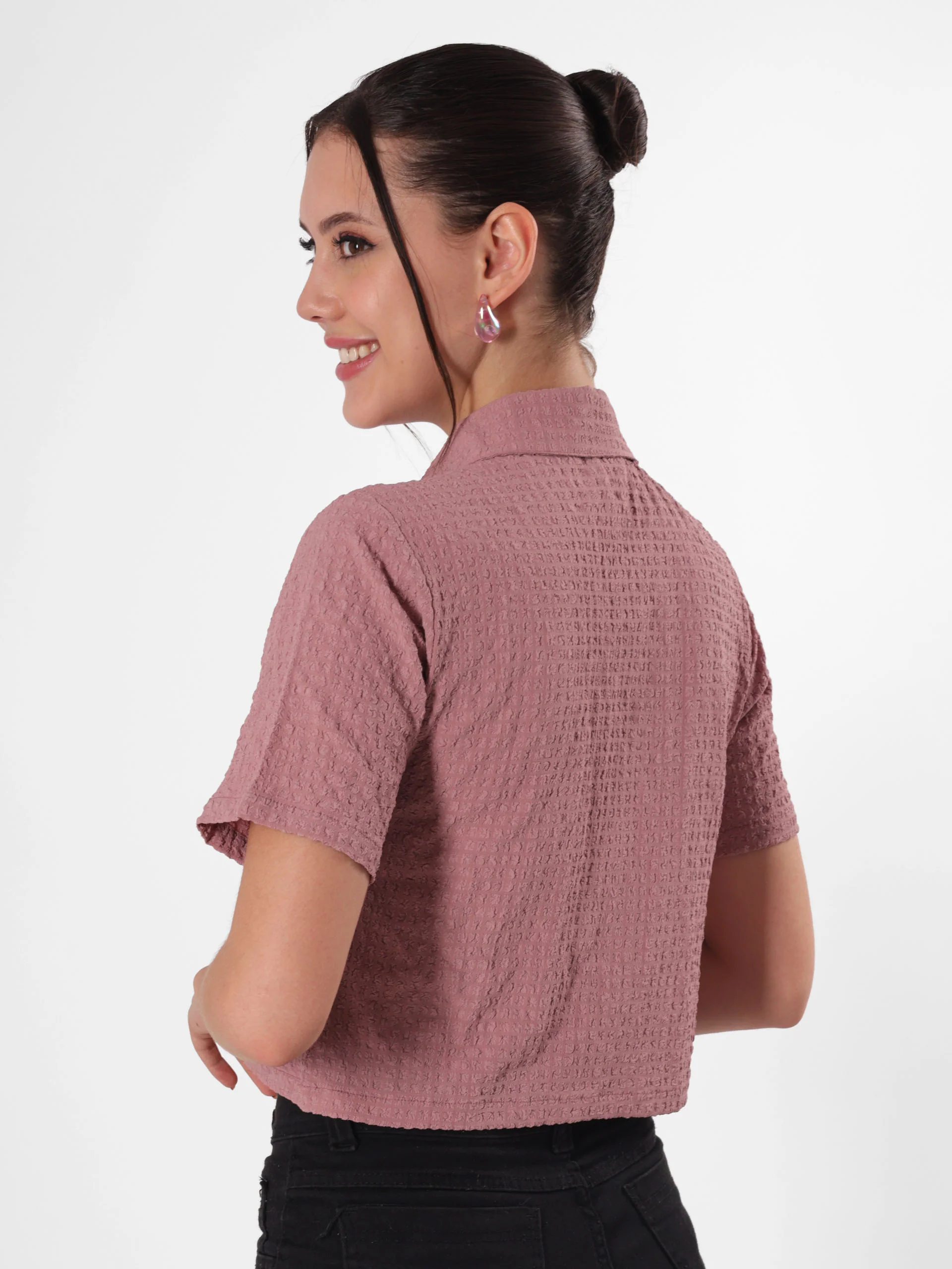 Pink Textured Half Sleeve Crop Shirt - Image 3