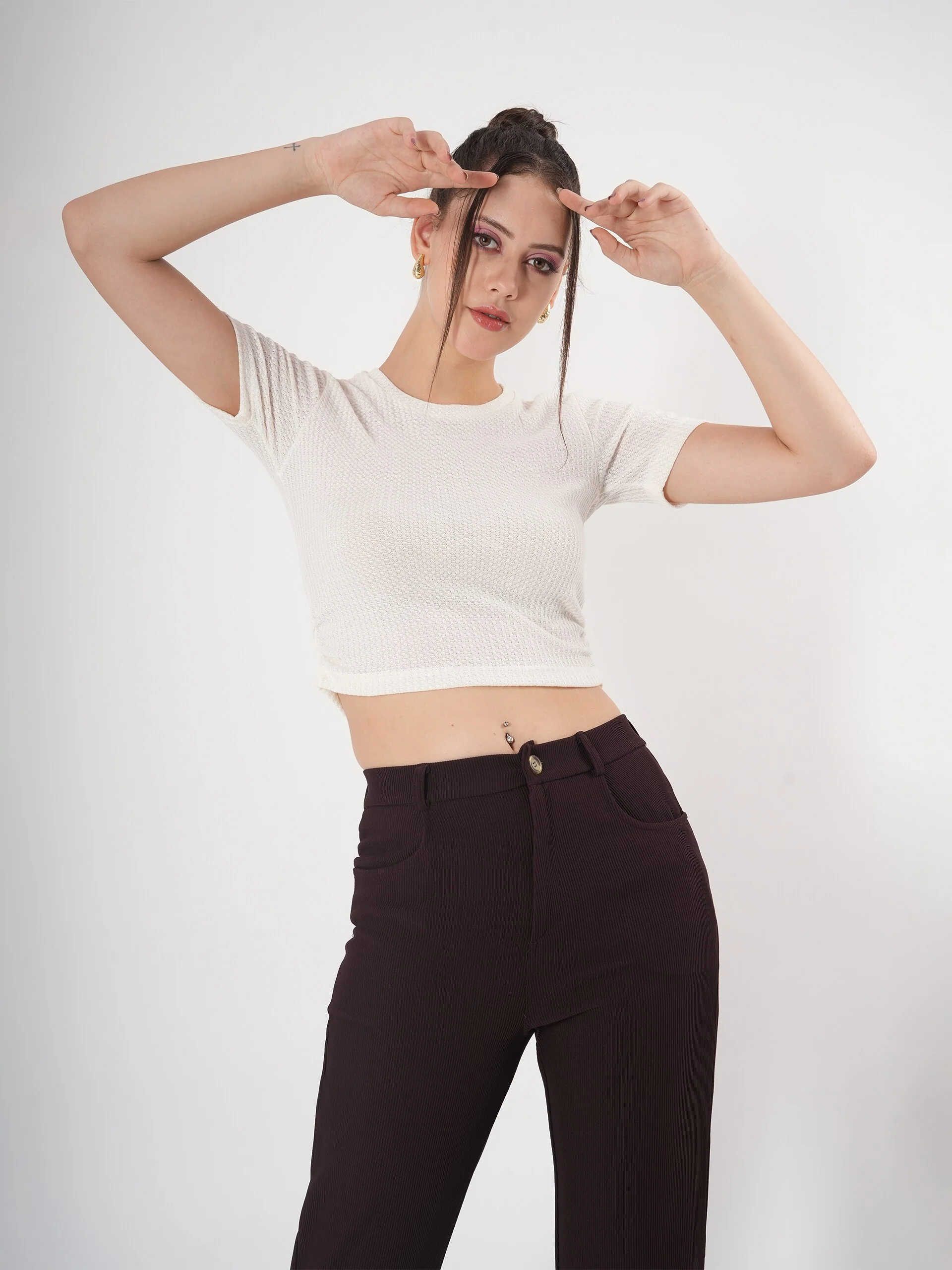 Clobug Self Design Round Neck Half Sleeve Fitted Crop Top - Image 7