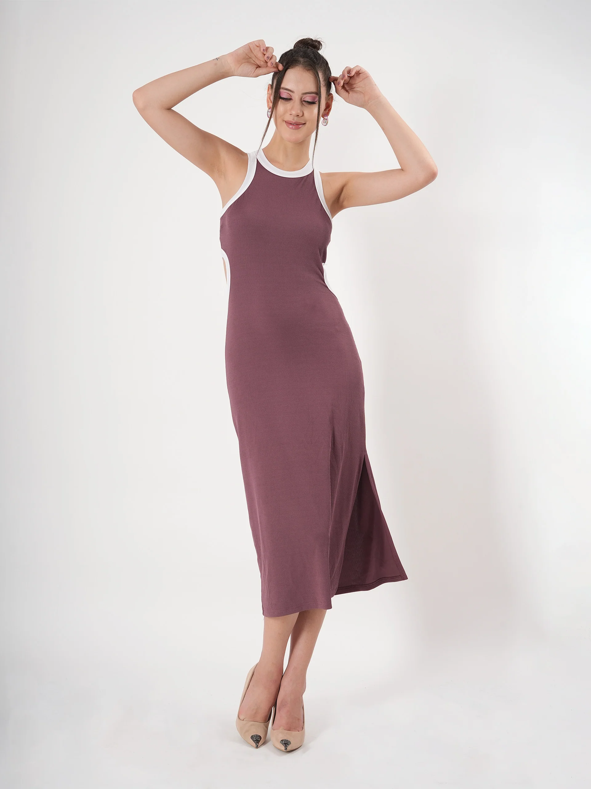 Clobug Sleeveless Midi Dress With Round Neck Back Detail - Image 18