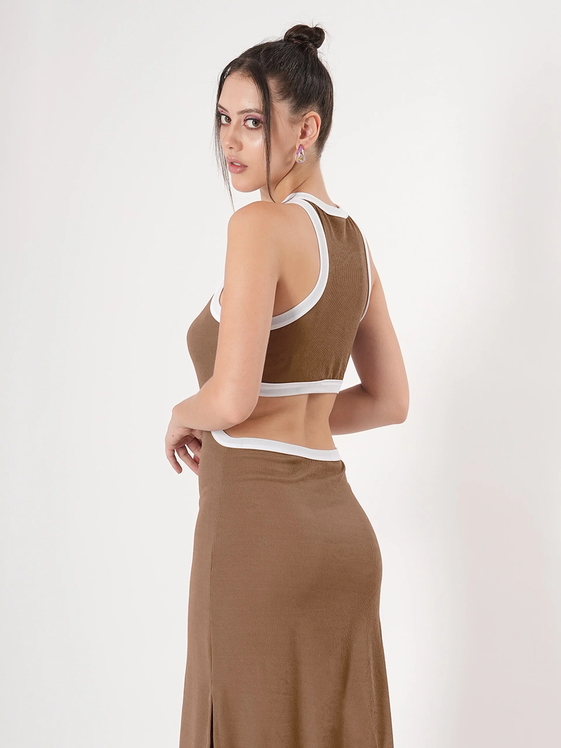 Clobug Sleeveless Midi Dress With Round Neck Back Detail - Image 53