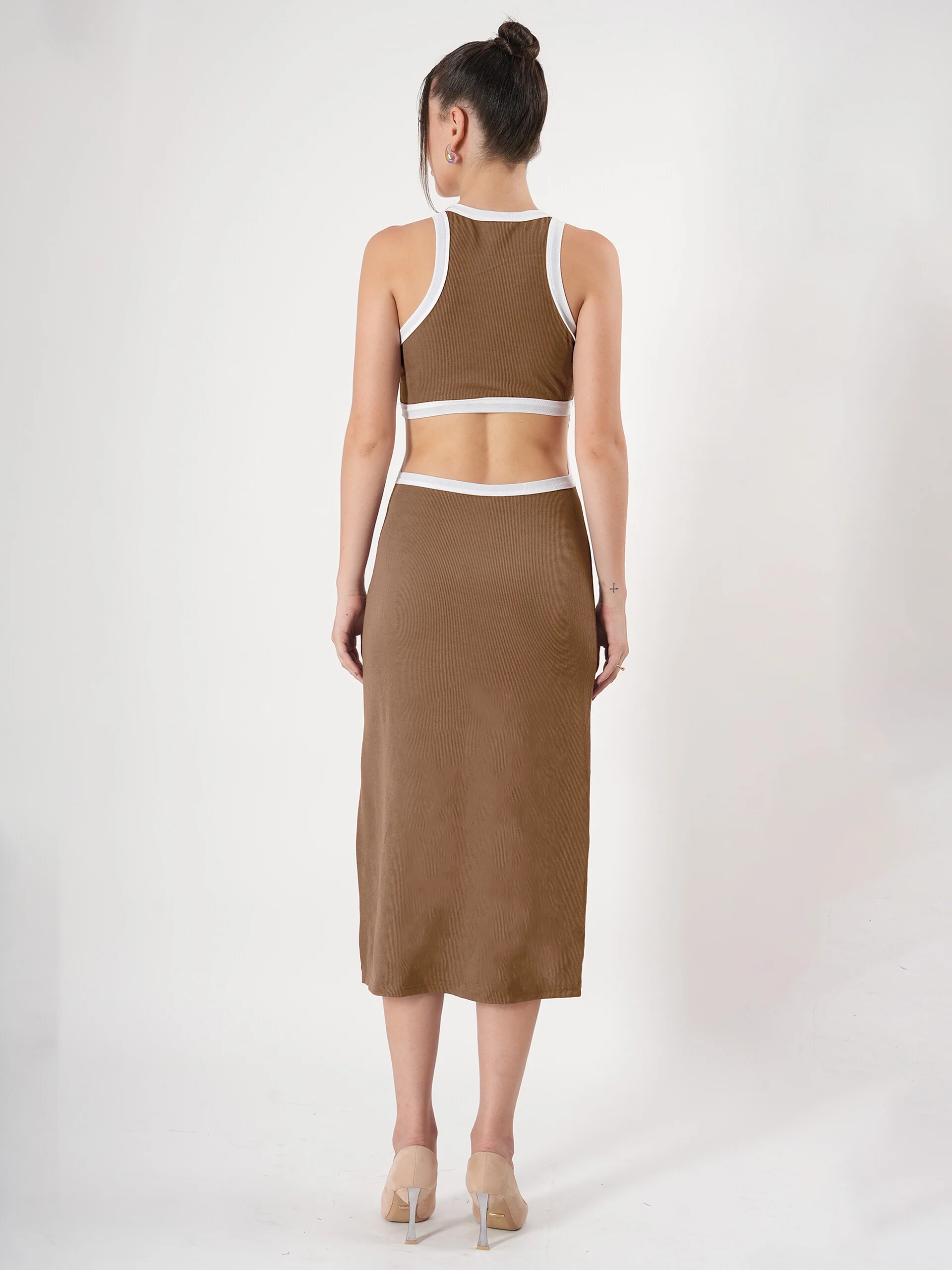 Clobug Sleeveless Midi Dress With Round Neck Back Detail - Image 56