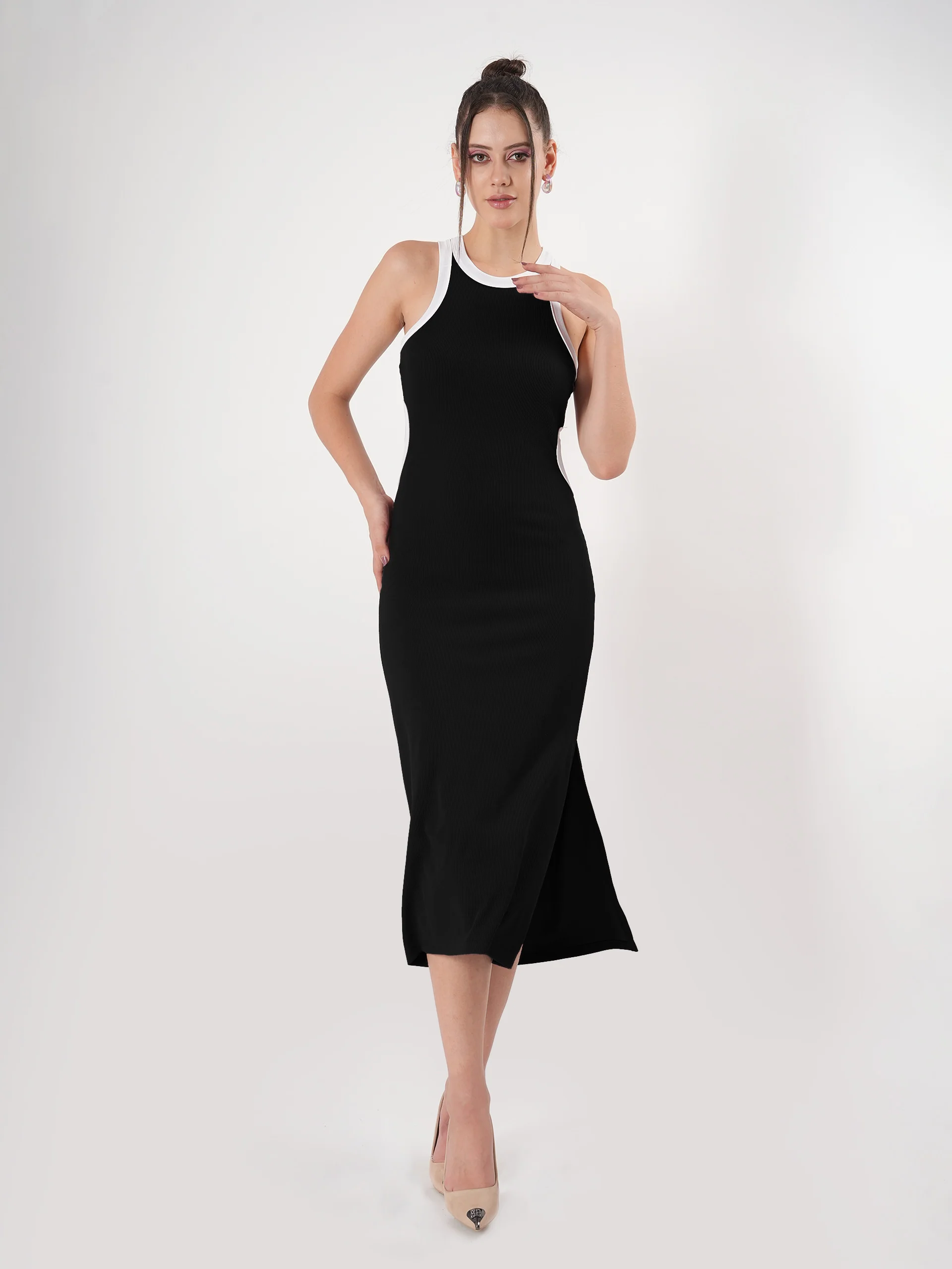 Clobug Sleeveless Midi Dress With Round Neck Back Detail - Image 6