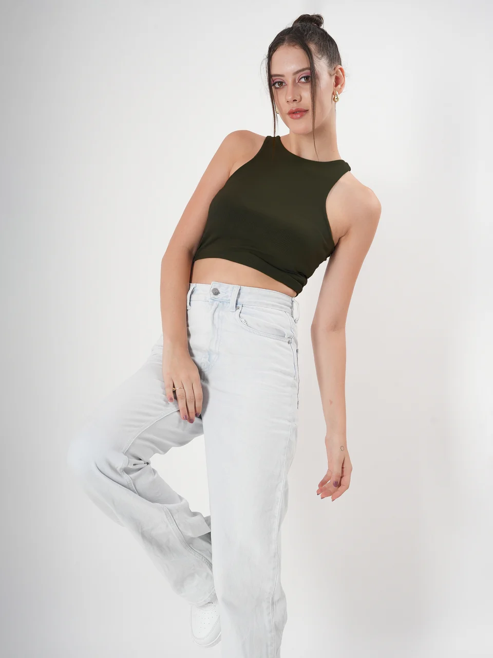 Clobug Solid Ribbed Sleeveless Crop Tank Top - Image 40