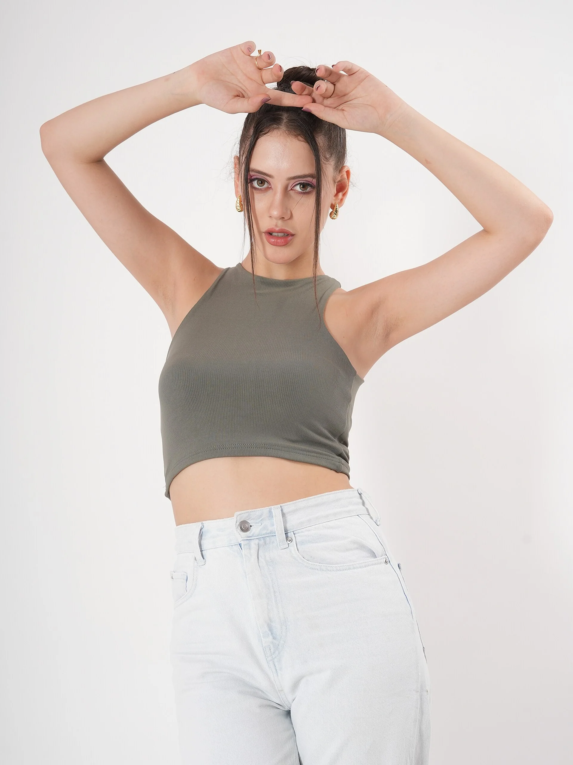 Clobug Solid Ribbed Sleeveless Crop Tank Top - Image 6