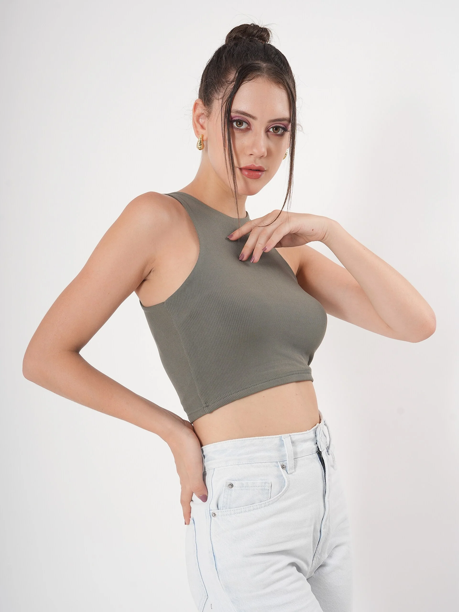 Clobug Solid Ribbed Sleeveless Crop Tank Top - Image 8