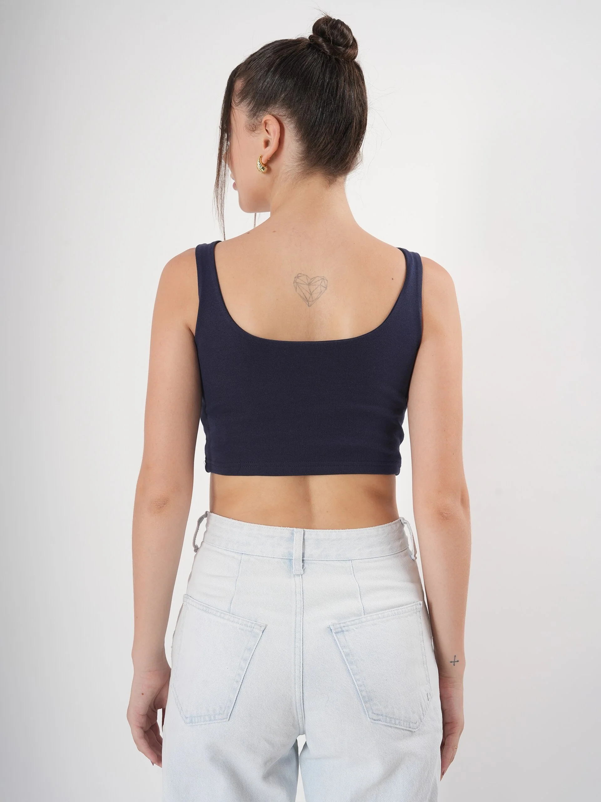 Solid Ribbed Sleeveless Square Neck Crop Top - Image 4