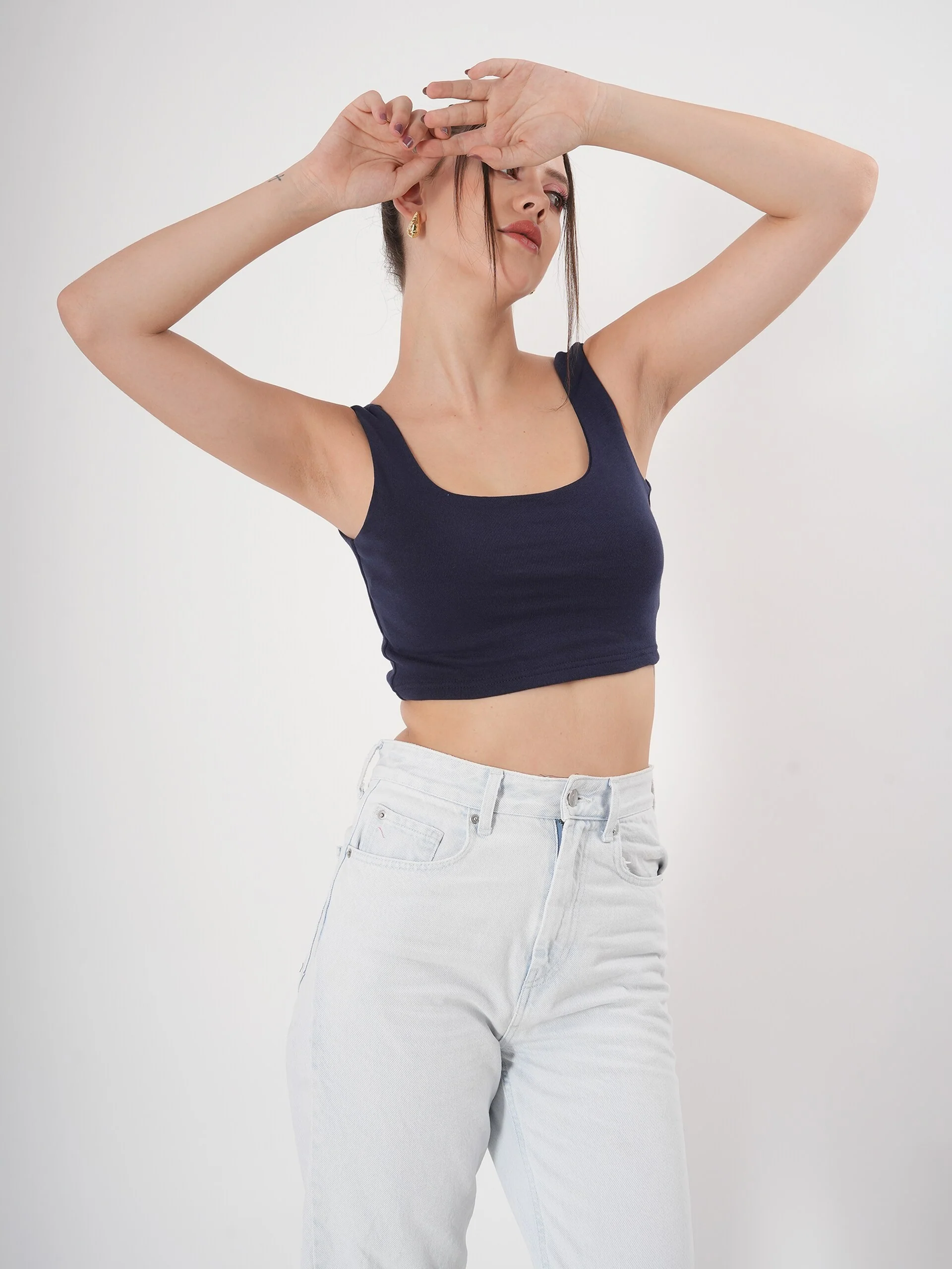 Solid Ribbed Sleeveless Square Neck Crop Top - Image 7