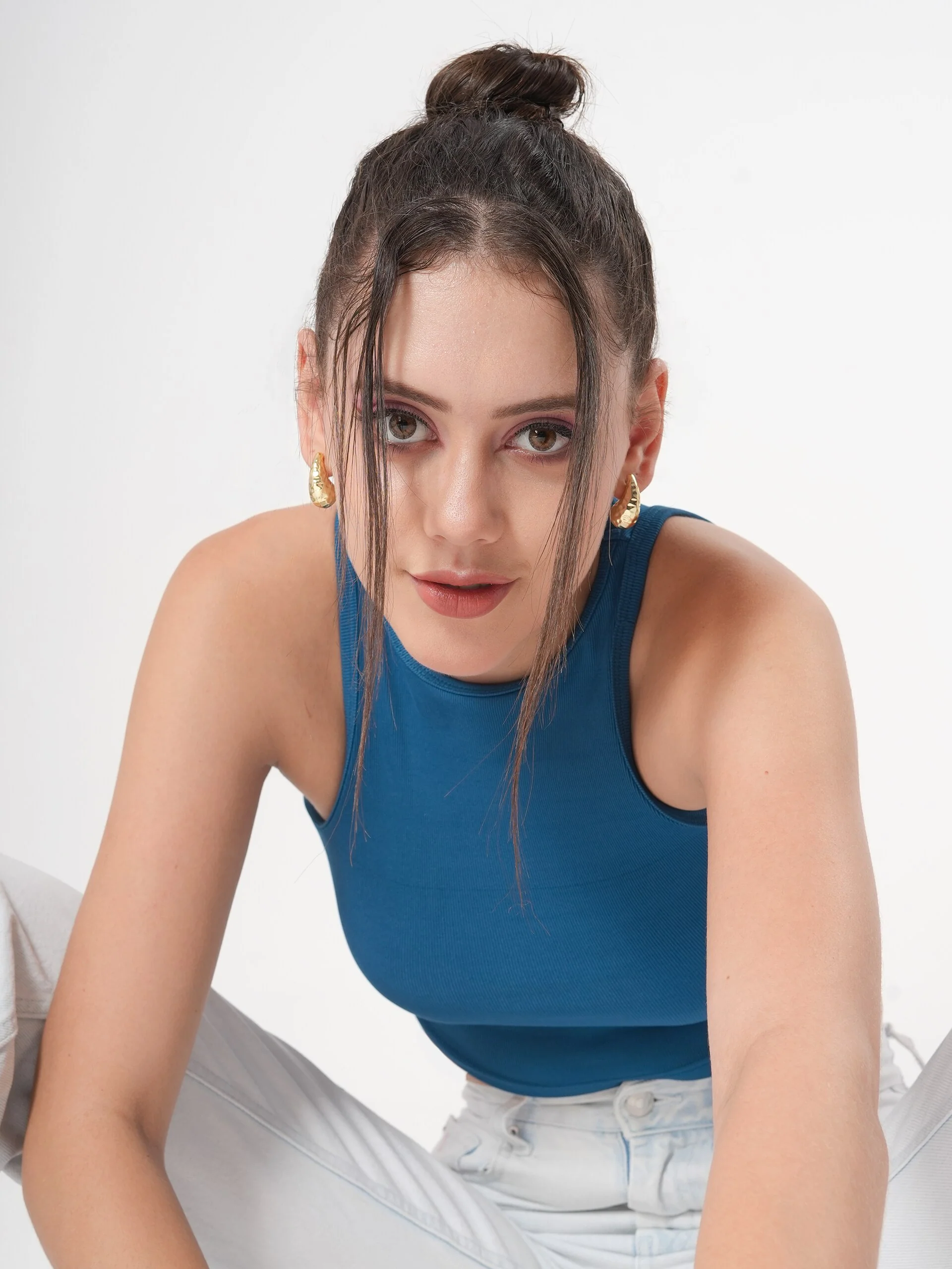 Solid Blue Sleeveless Crop Tank Top - Image 8