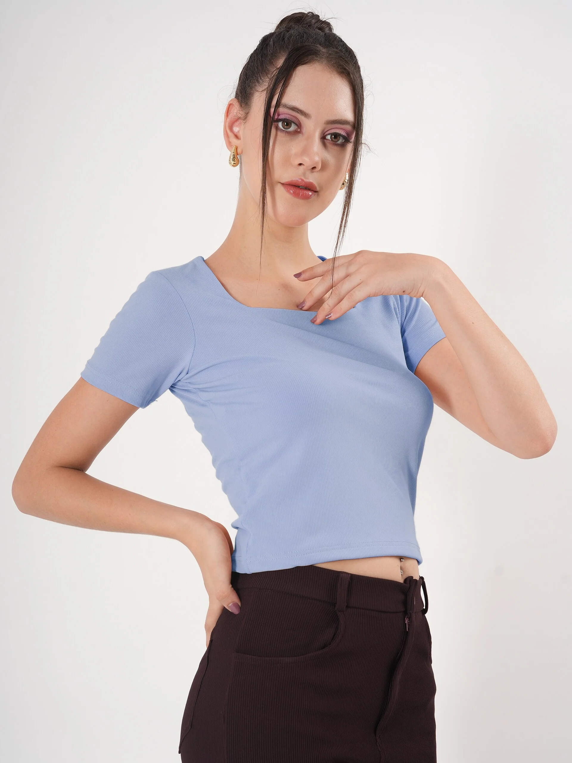 Clobug Solid Square Neck Half Sleeve Fitted Top - Image 10