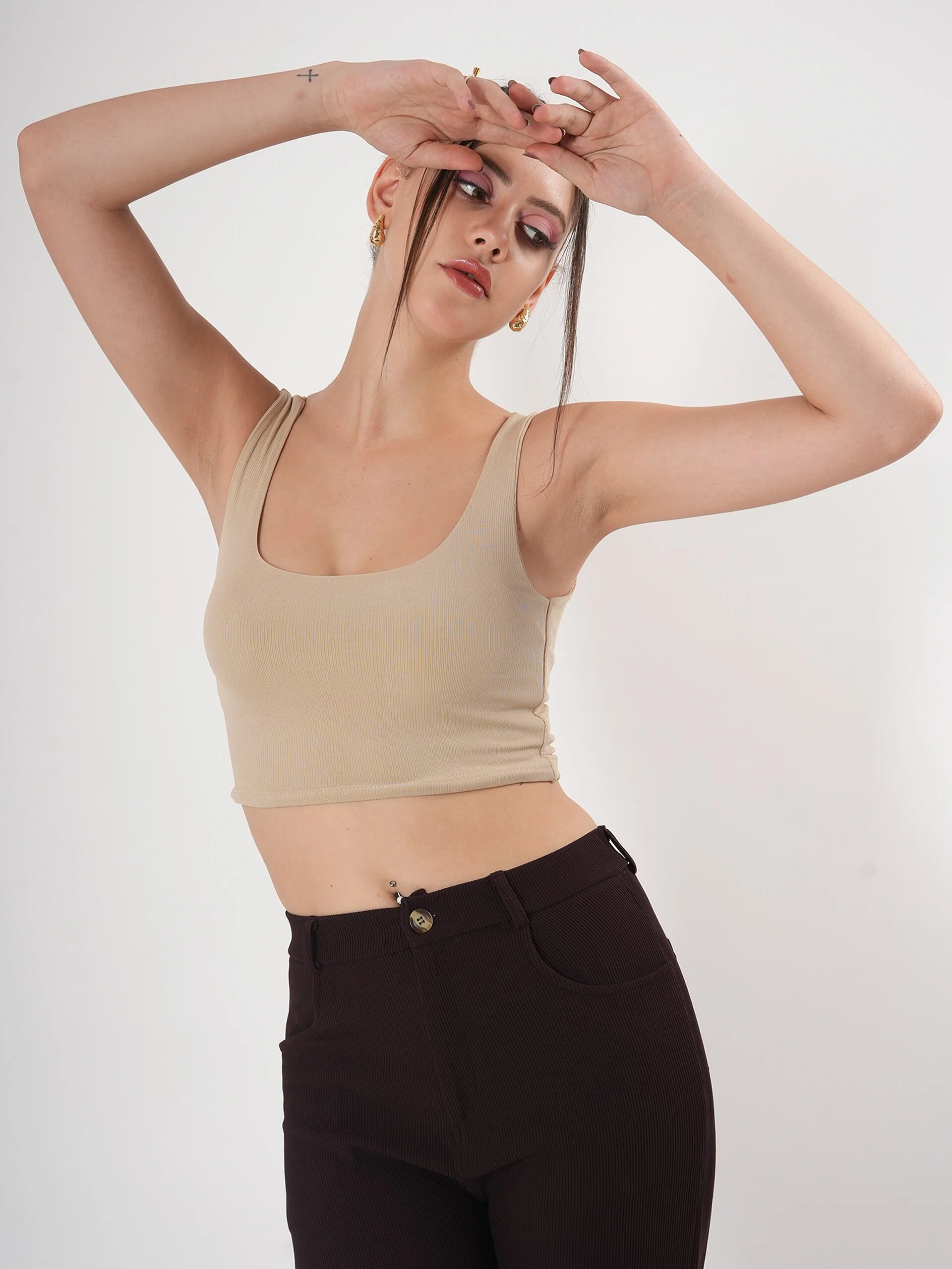 Clobug Solid Square Neck Sleeveless Body Fitted Crop Top - Image 14