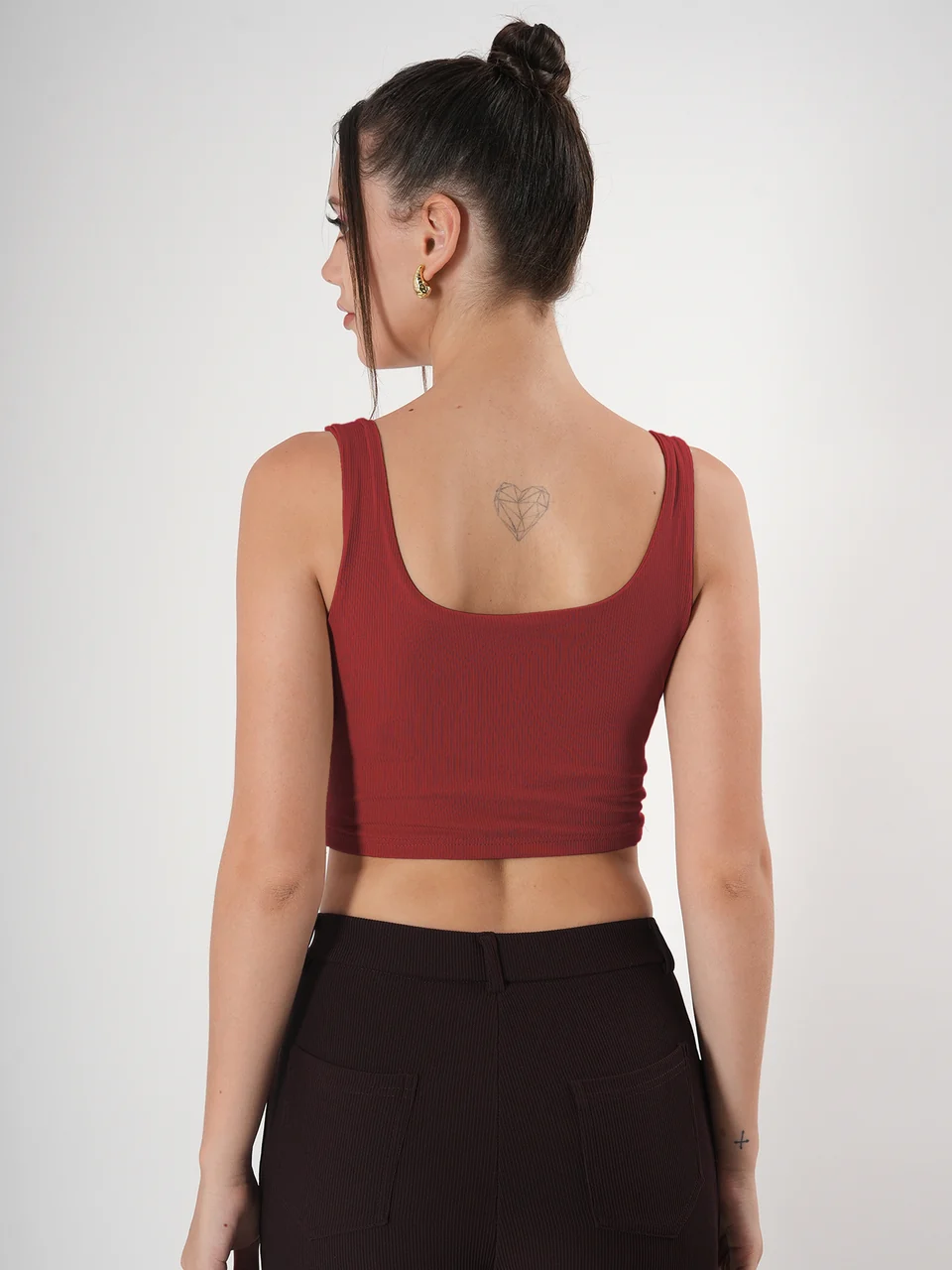 Clobug Solid Square Neck Sleeveless Body Fitted Crop Top - Image 50