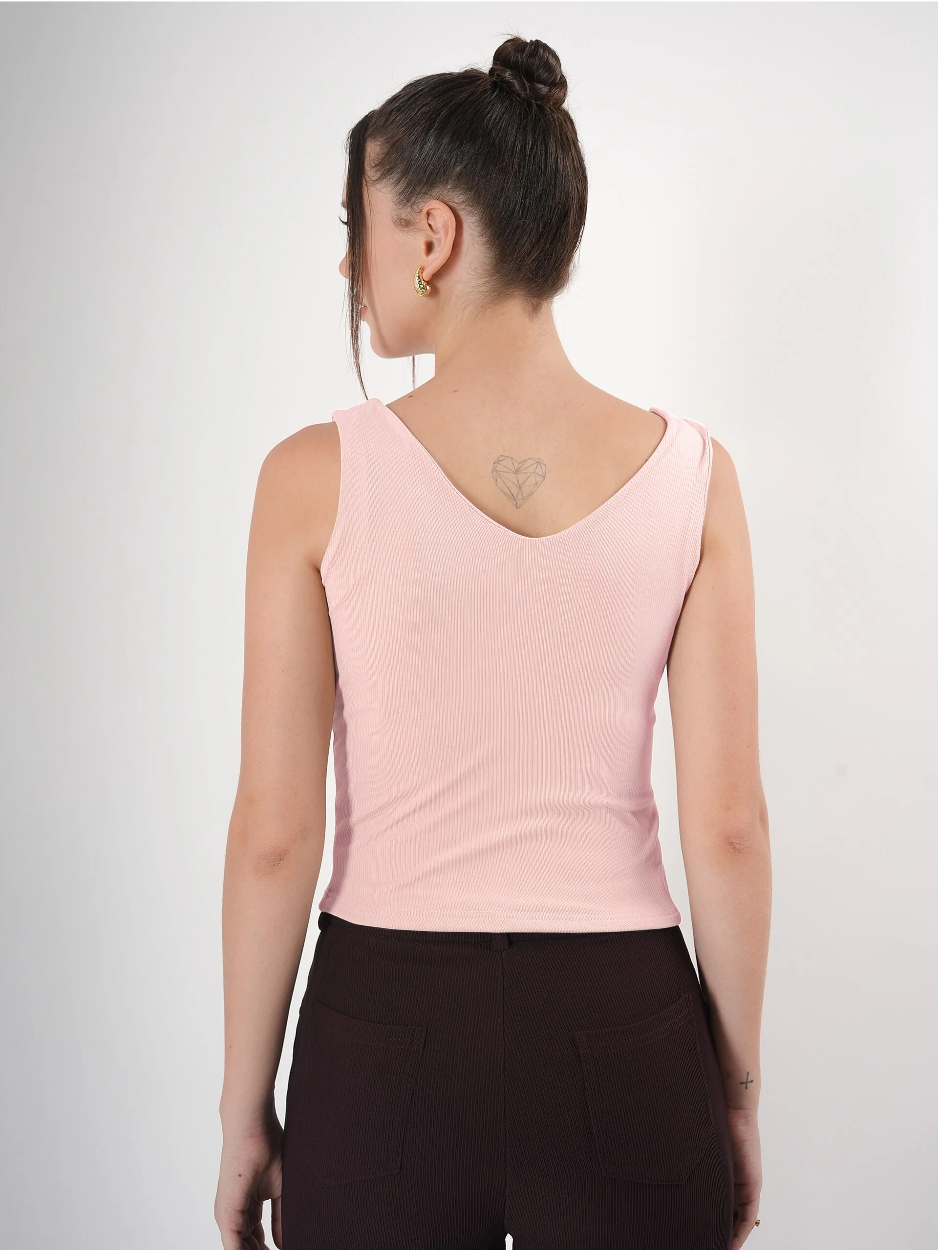 Solid V Neck Sleeveless Fitted Crop Top For Women - Image 13