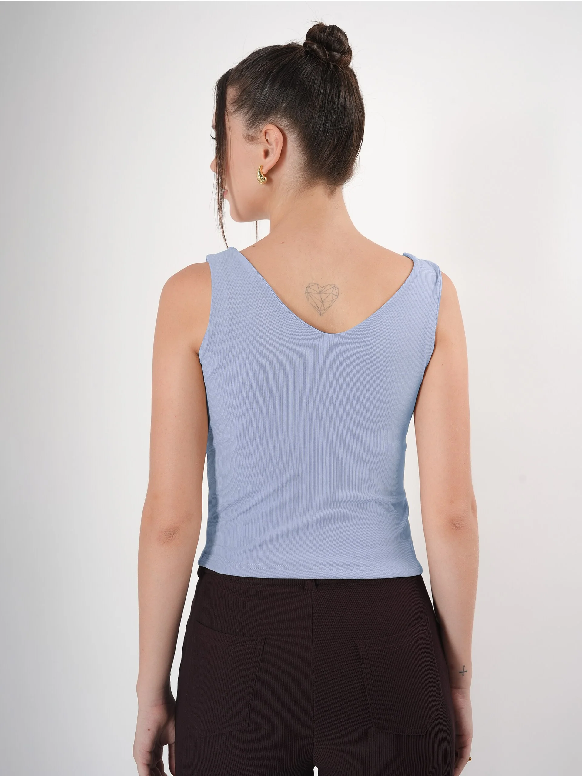 Solid V Neck Sleeveless Fitted Crop Top For Women - Image 18