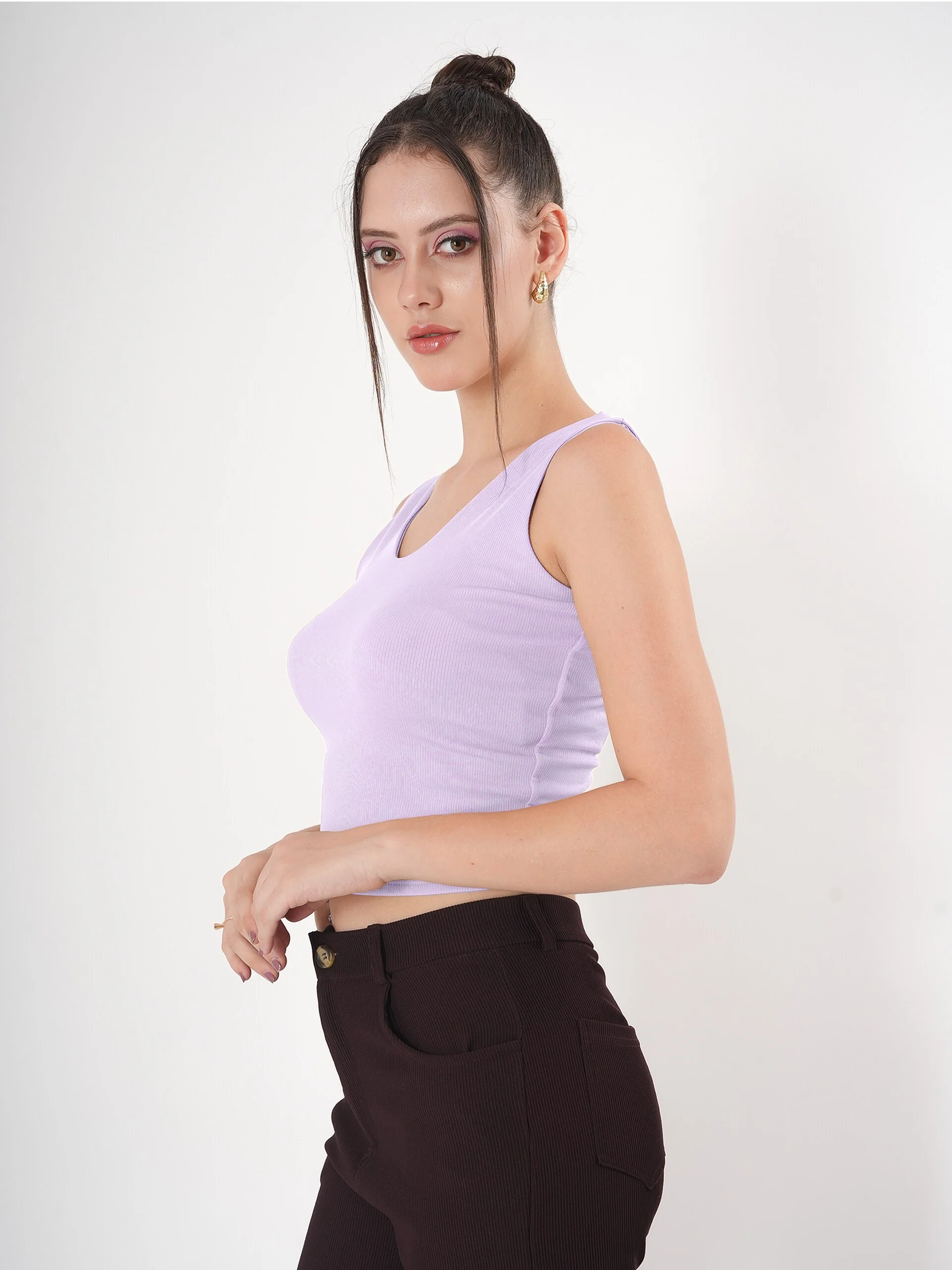 Solid V Neck Sleeveless Fitted Crop Top For Women - Image 25