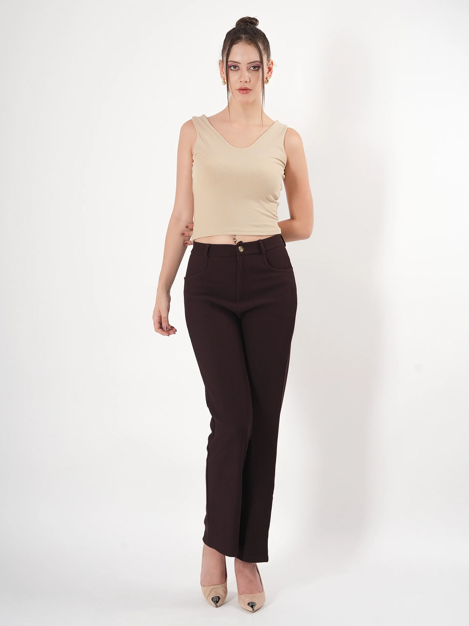 Solid V Neck Sleeveless Fitted Crop Top For Women - Image 8